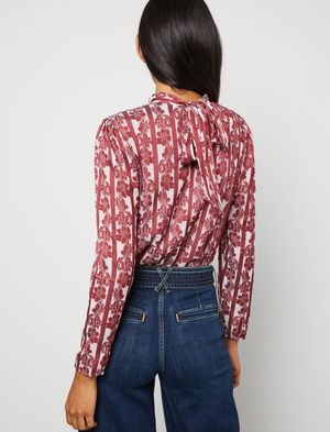 Top de jacquard con cuello alto