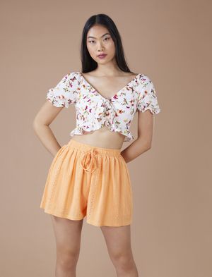 Crop Top con Nudo y Volantes Mariposas