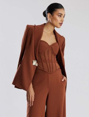 BLAZER CON SOLAPA BOTÓN JOYA METALIZADO