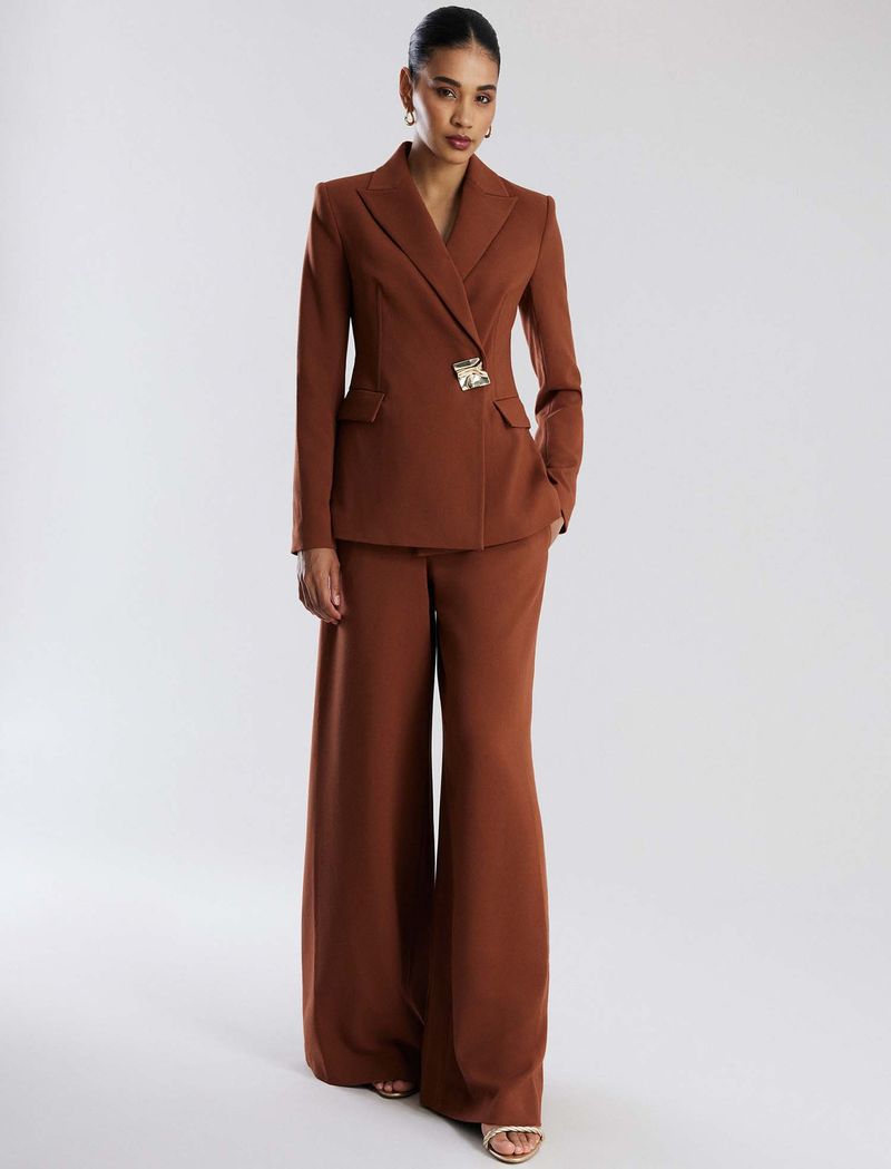BLAZER-CON-SOLAPA-BOTON-