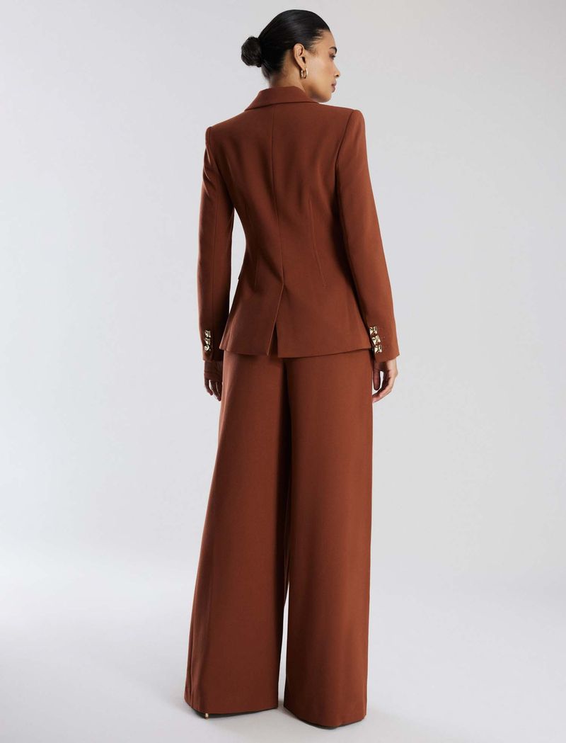 BLAZER-CON-SOLAPA-BOTON-