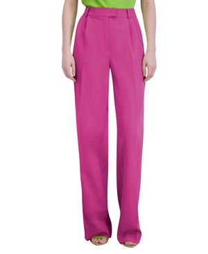 PANTALÓN DE VESTIR CON PLIEGUES EN CREPÉ