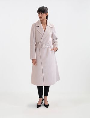 ABRIGO TRENCH COAT CON SOLAPA OVERSIZE Y LAZO EN CINTURA