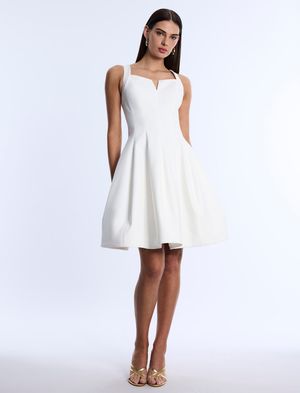 VESTIDO CORTO LÍNEA A TIRANTES